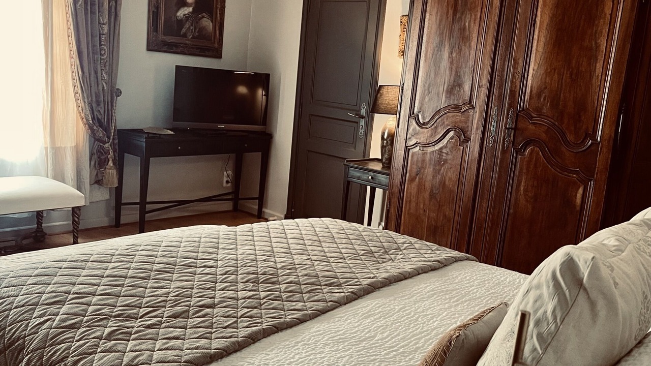 Photo of Bedroom in Aigues-Mortes Medieval City