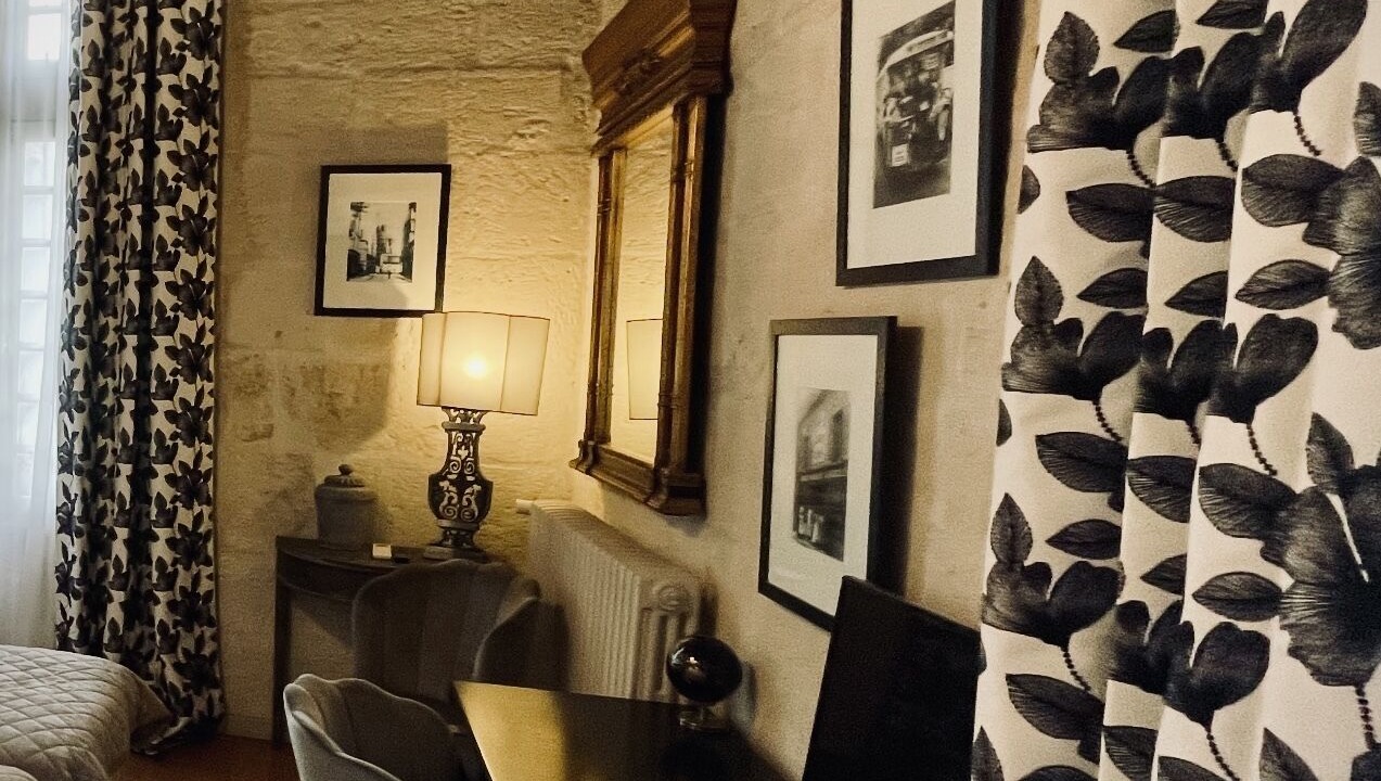 Photo of Bedroom in Aigues-Mortes Medieval City