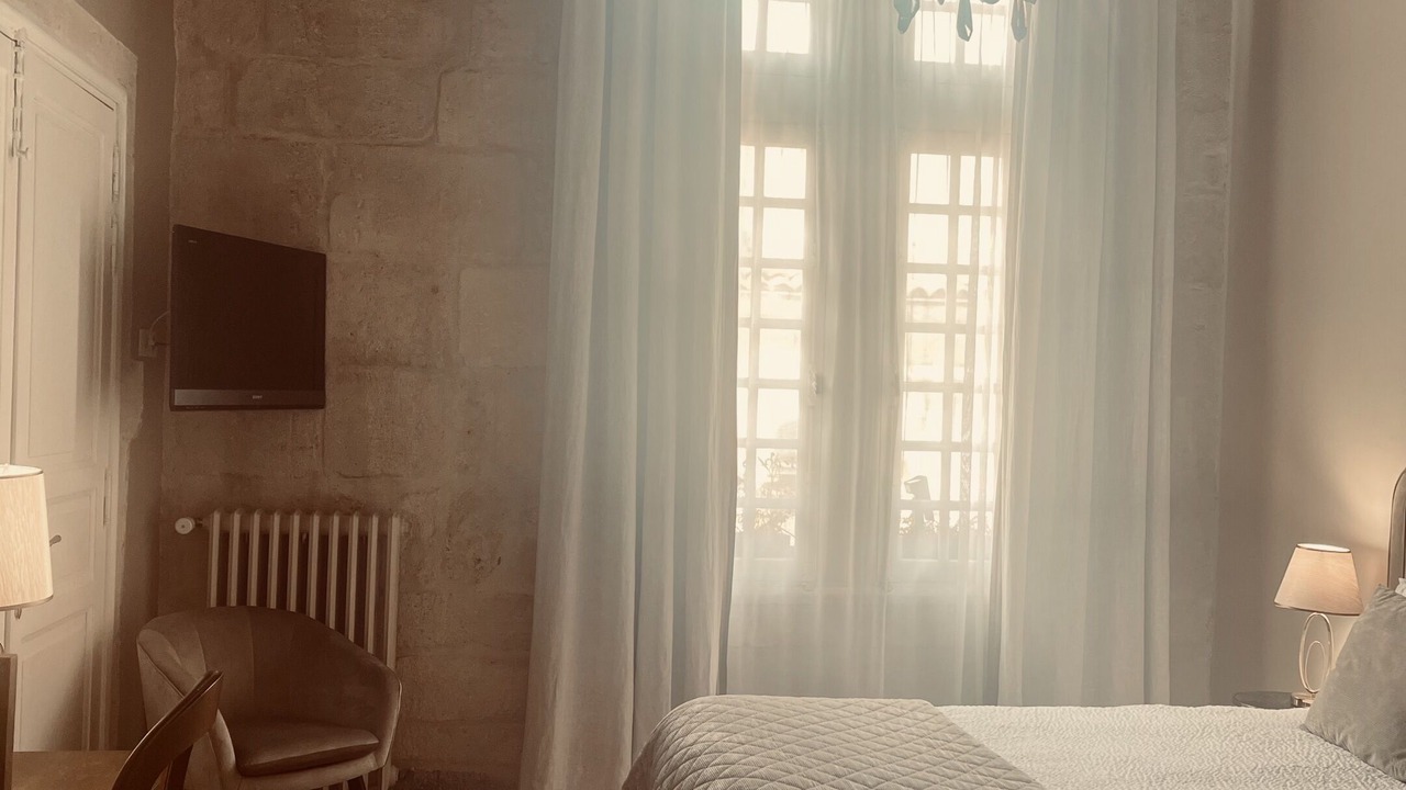 Photo of Bedroom in Aigues-Mortes Medieval City