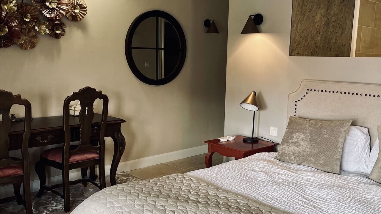 Photo of Bedroom in Aigues-Mortes Medieval City