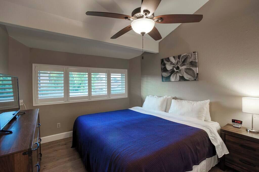 Photo of Bedroom in Sunset Ridge