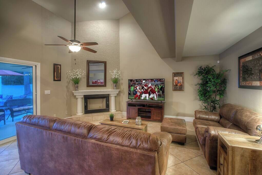 Photo of Livingroom in Sunset Ridge