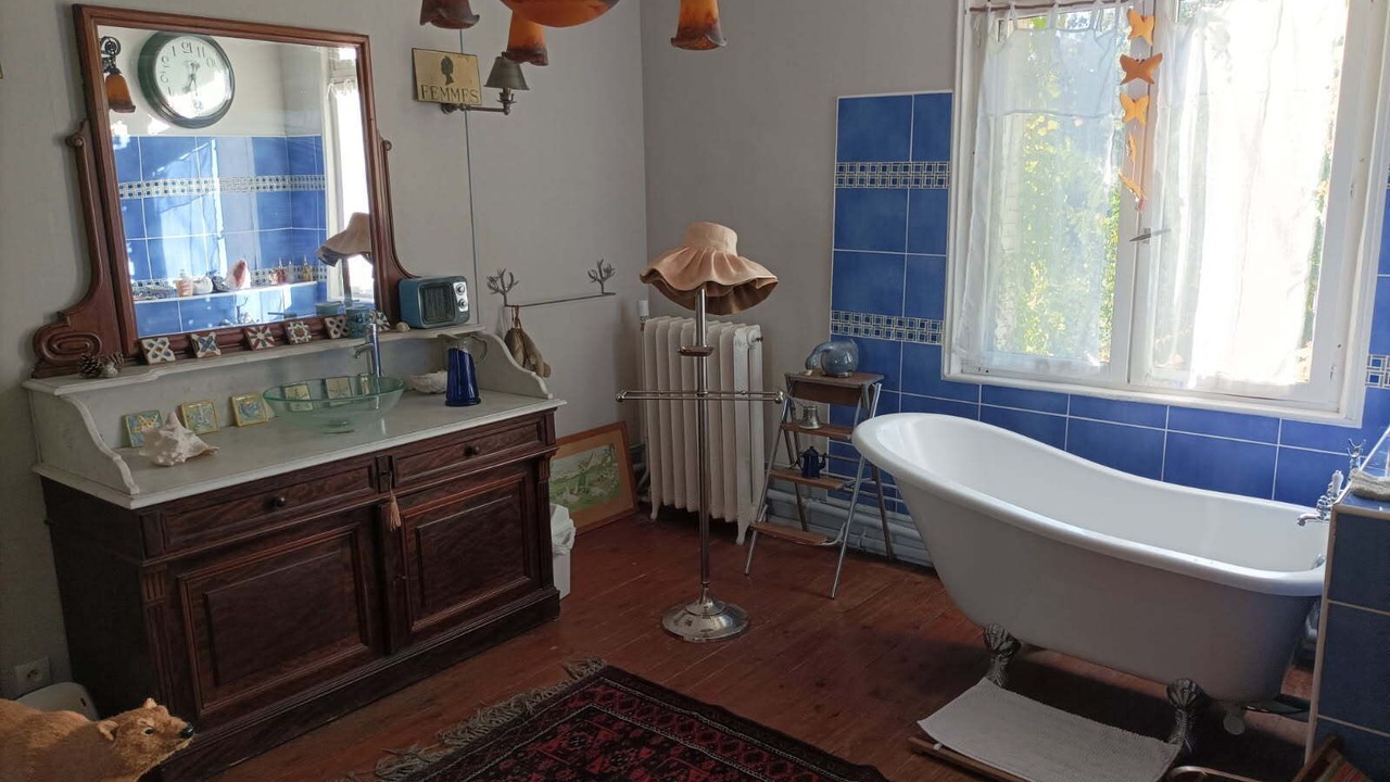 Photo of Bathroom in Holnon