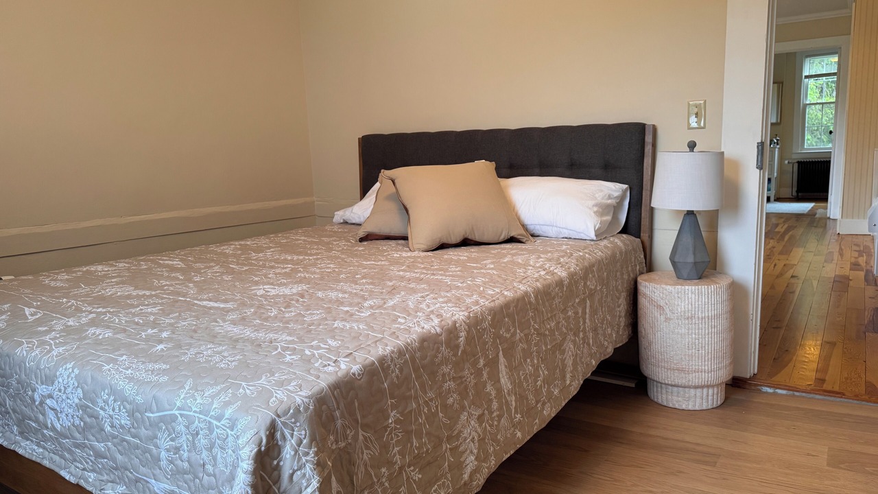 Photo of Bedroom in Lanesborough