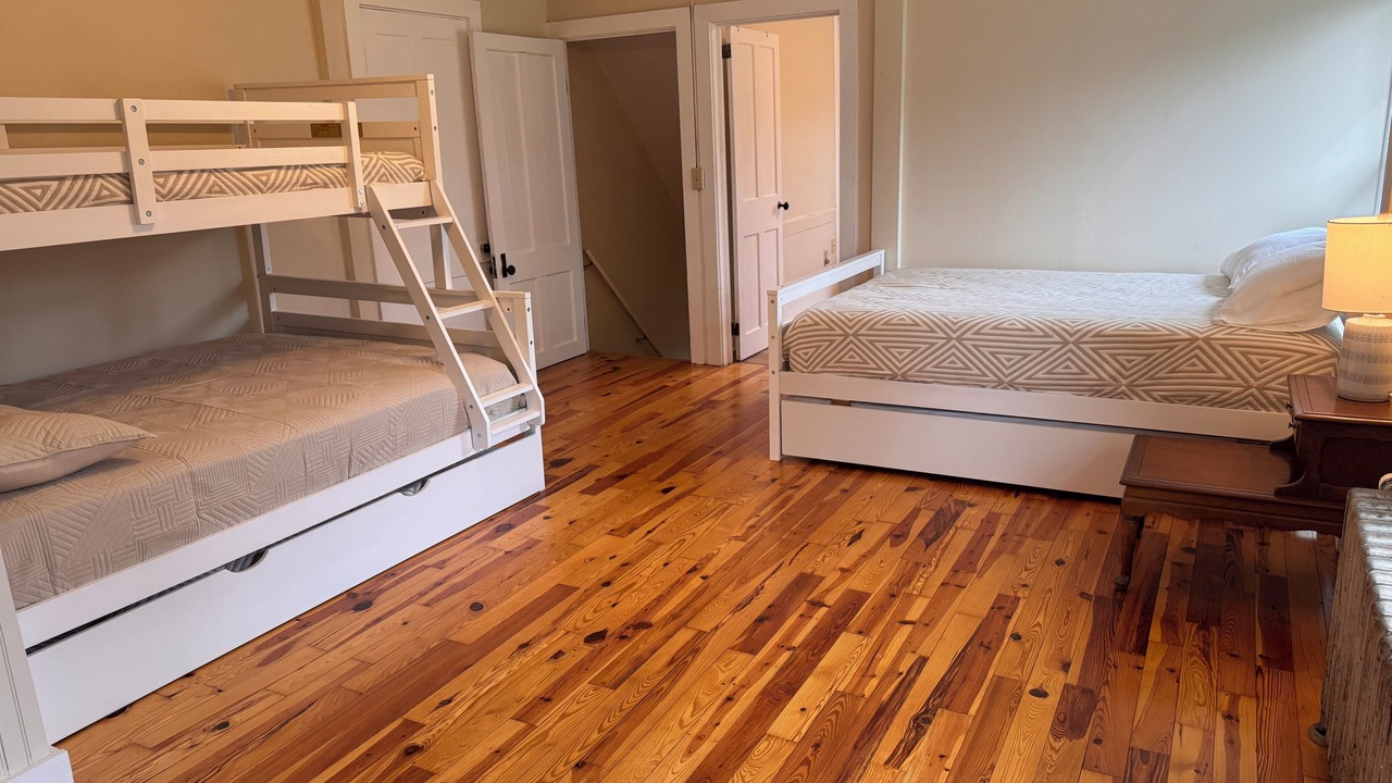 Photo of Bedroom in Lanesborough