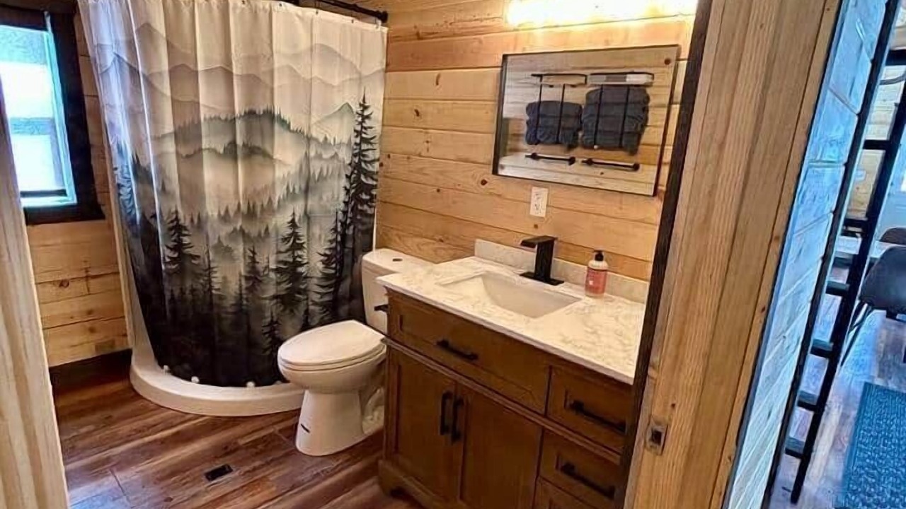 Photo of Bathroom in Cooke City-Silver Gate