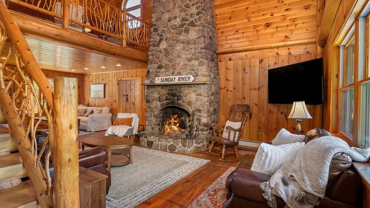 Photo of Livingroom in Bethel