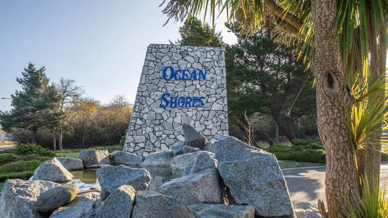 Photo of Others in Ocean Shores