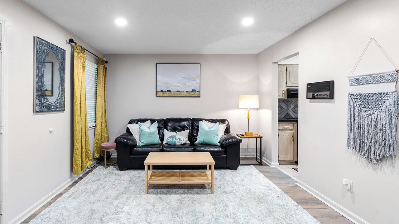 Photo of Livingroom in Hoover