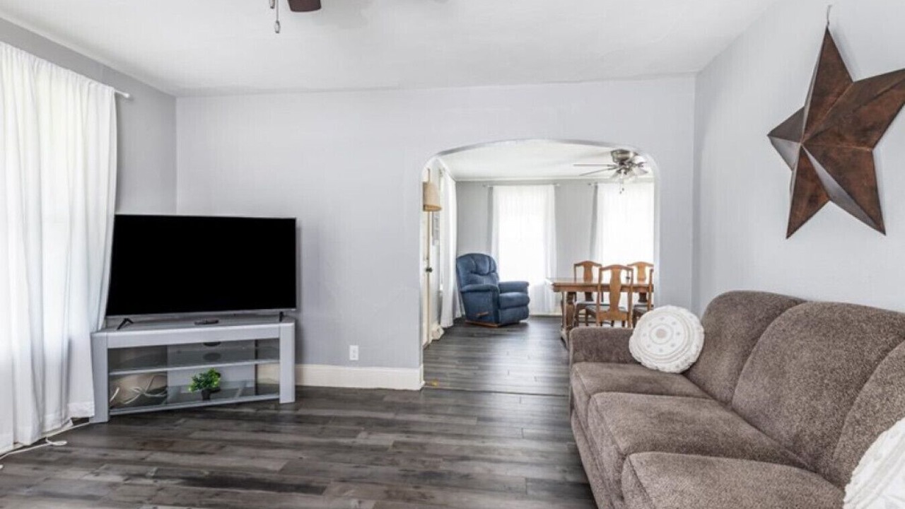 Photo of Livingroom in Shullsburg
