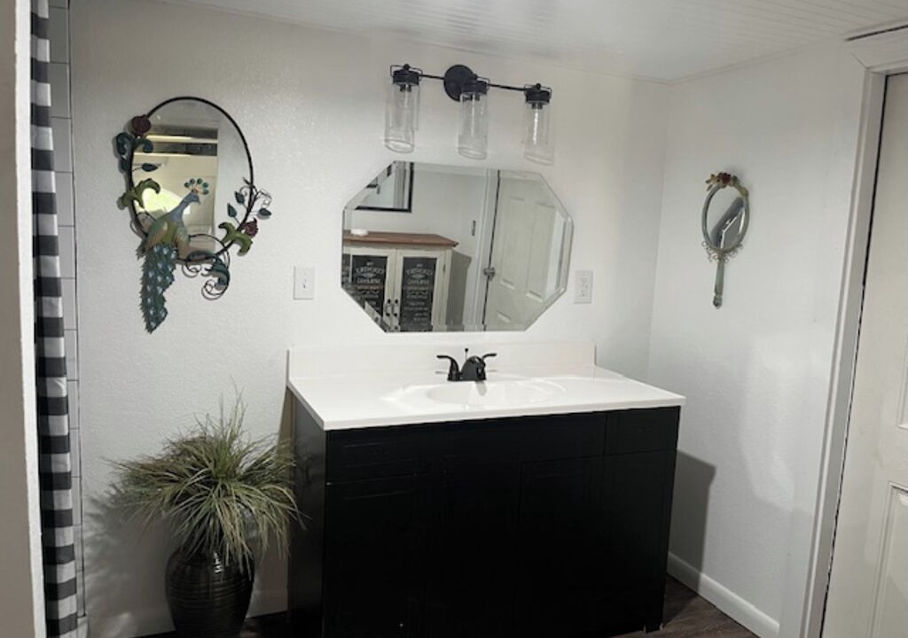 Photo of Bathroom in Bushyhead