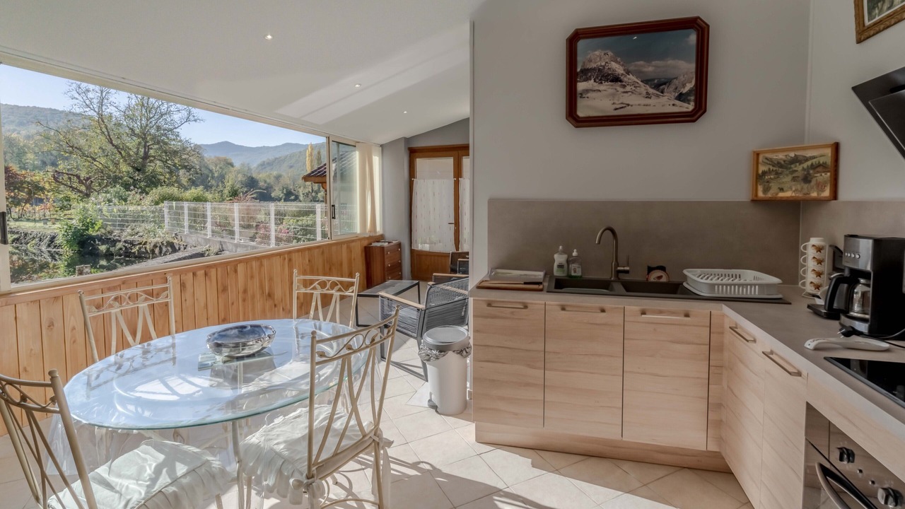 Photo of Kitchen in Carla-de-Roquefort