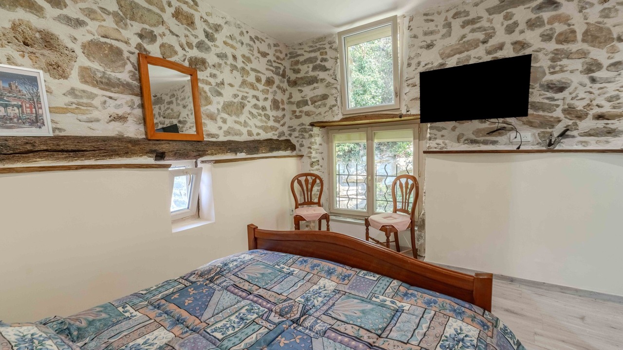 Photo of Bedroom in Carla-de-Roquefort