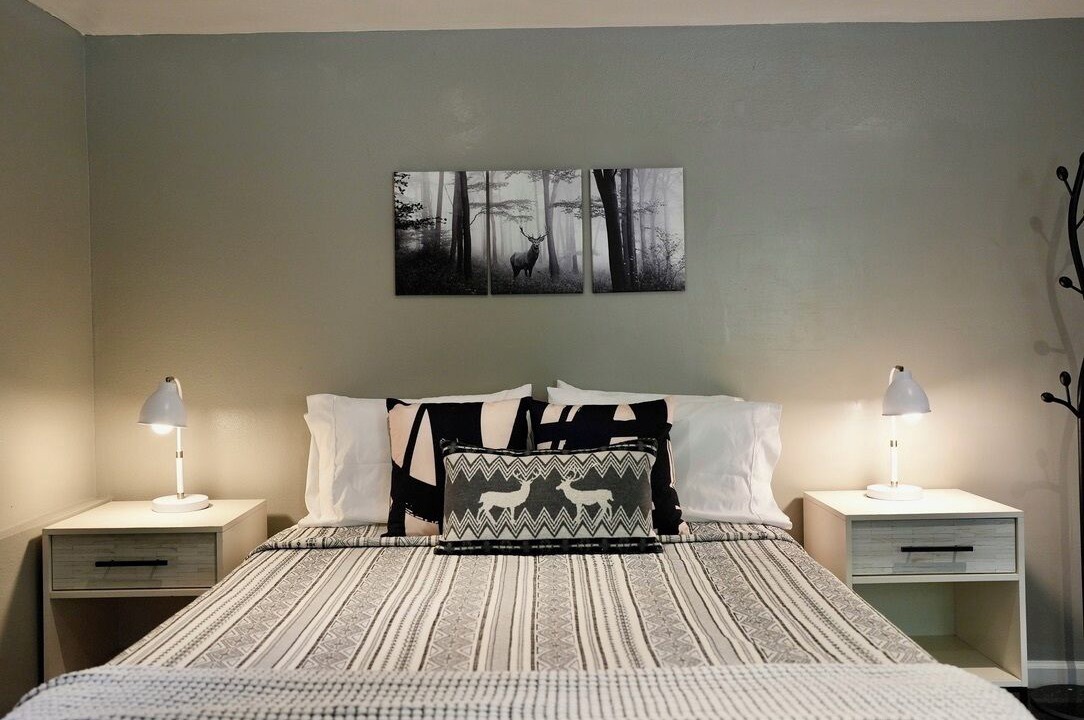 Photo of Bedroom in Idyllwild