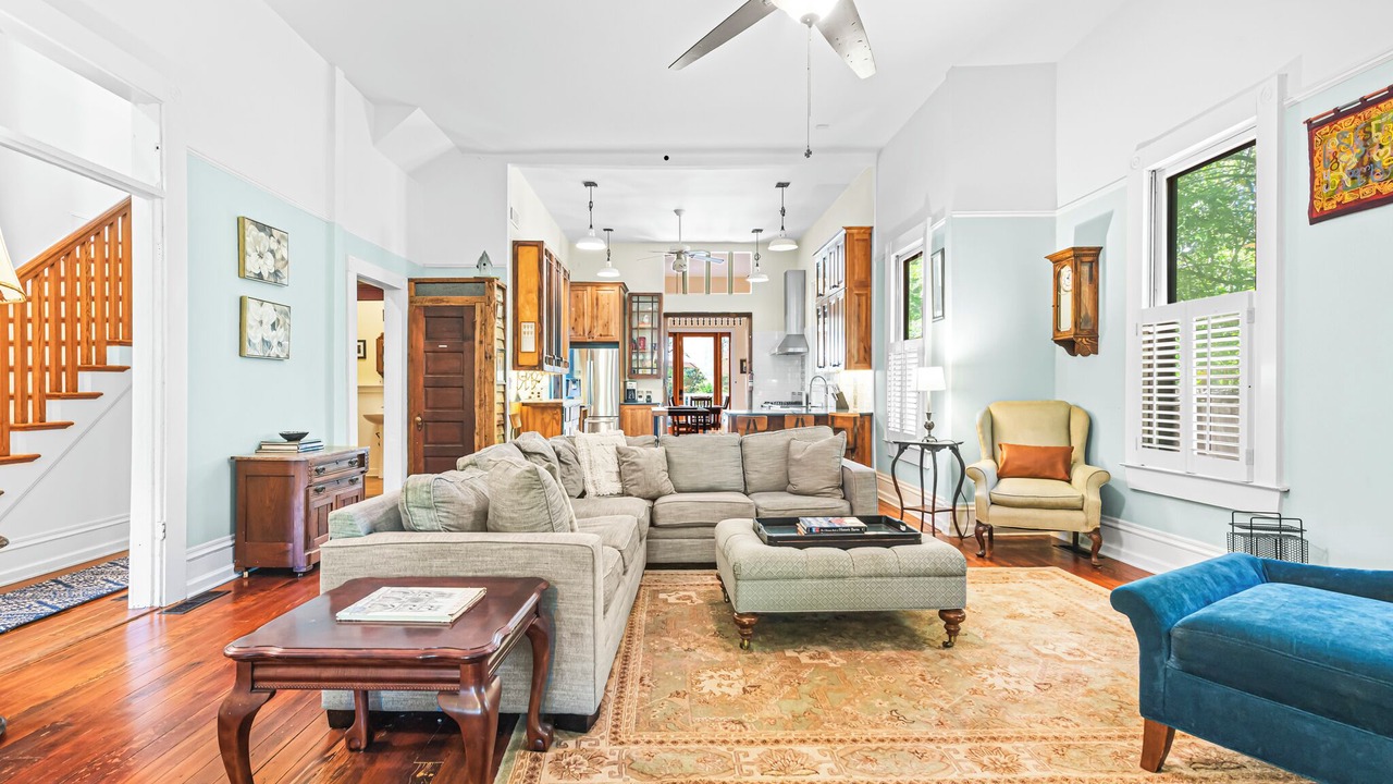 Photo of Livingroom in Kirkwood