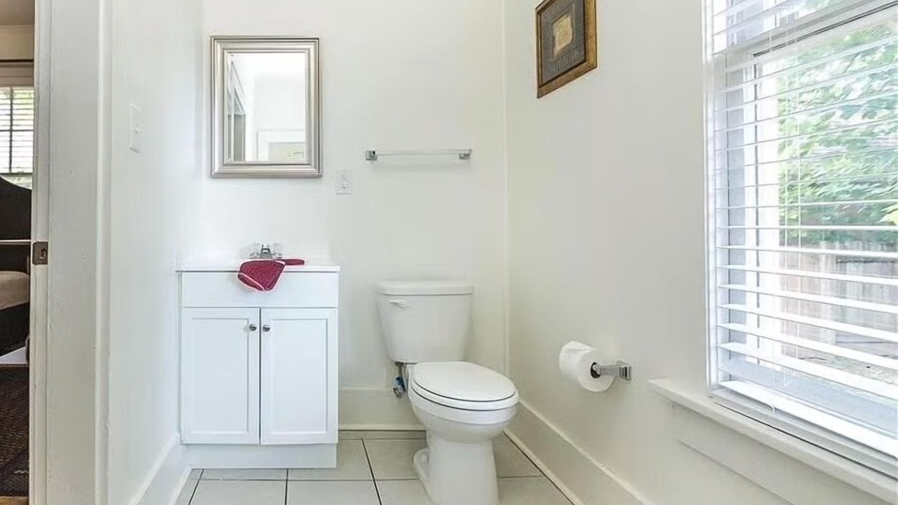 Photo of Bathroom in Central Gardens