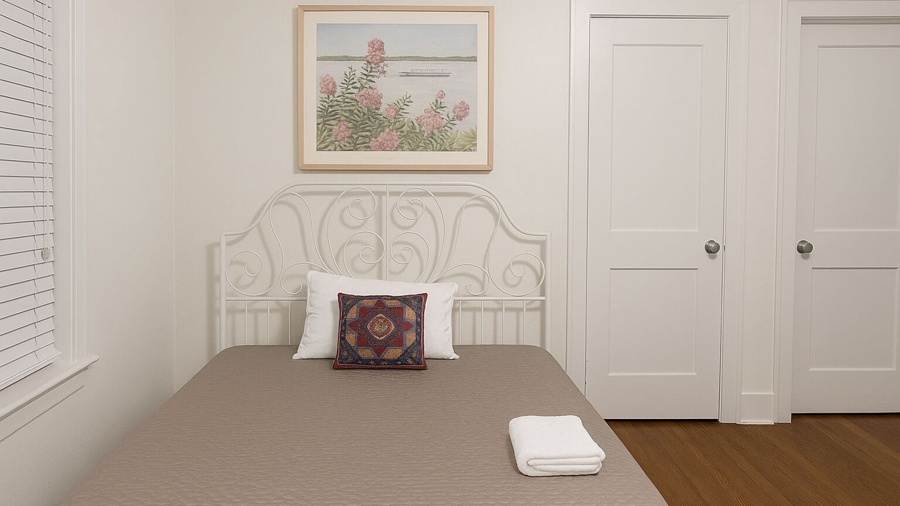 Photo of Bedroom in Central Gardens