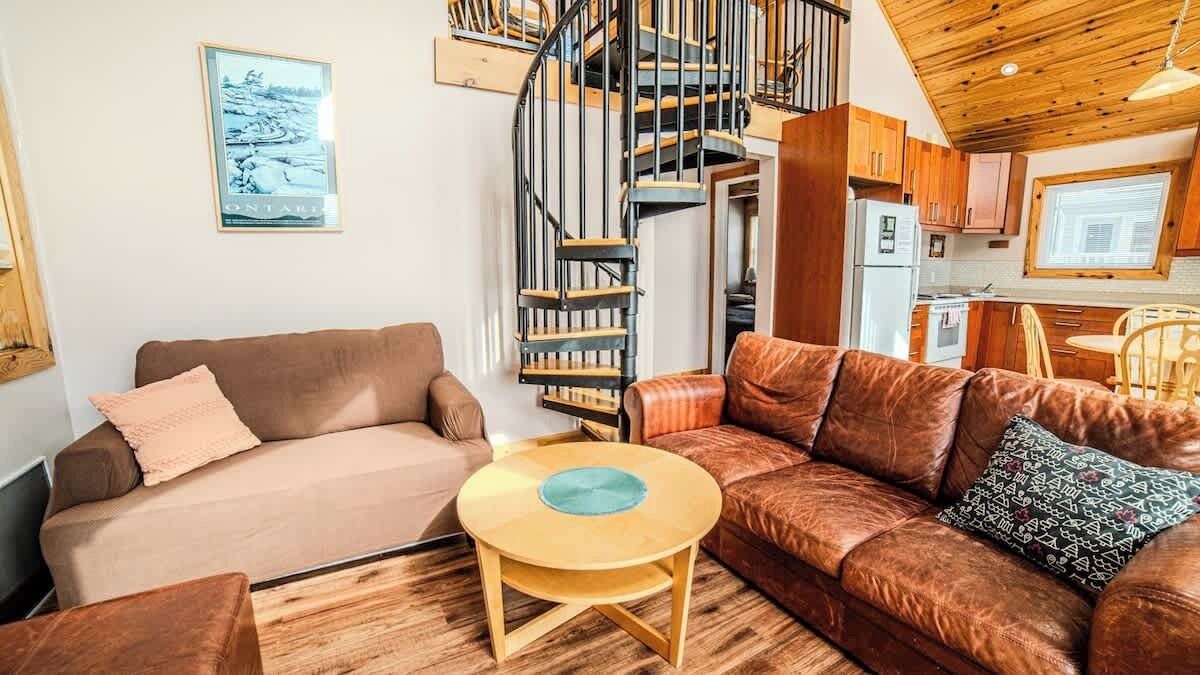 Photo of Livingroom in Muskoka Lakes