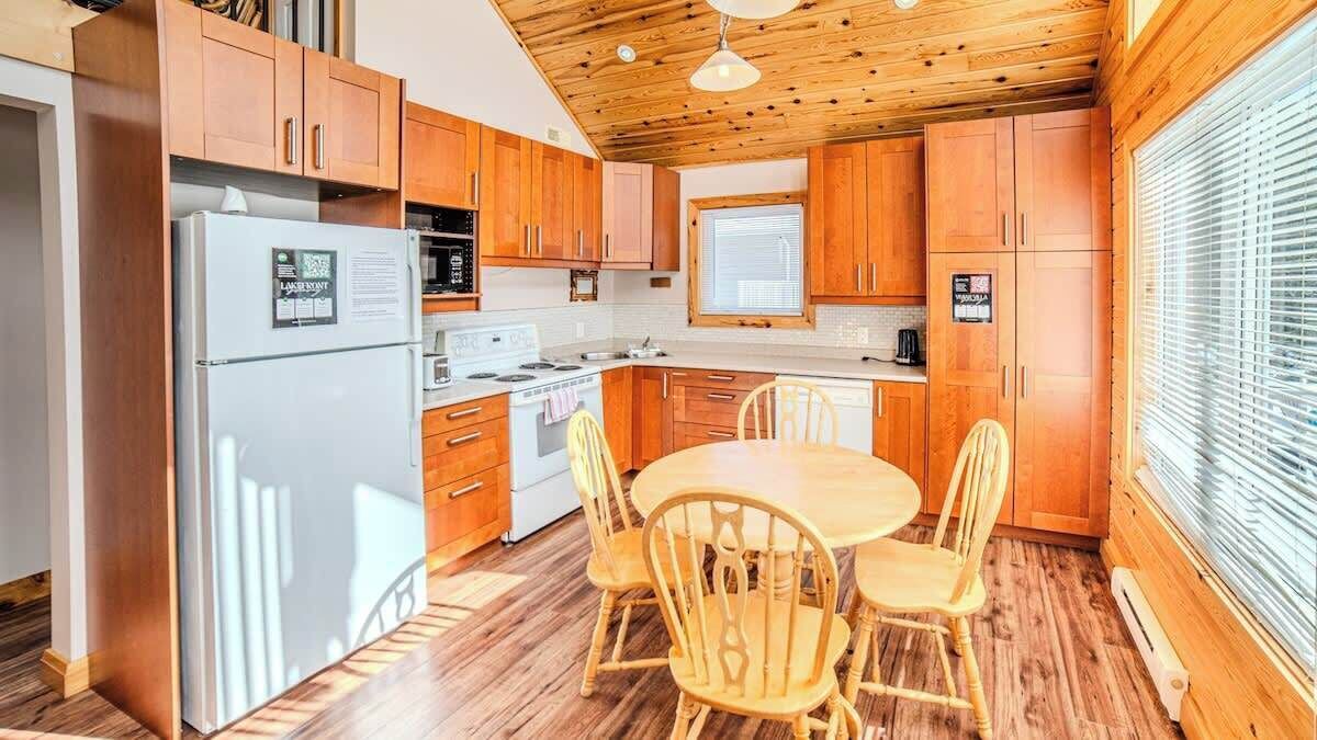 Photo of Kitchen in Muskoka Lakes