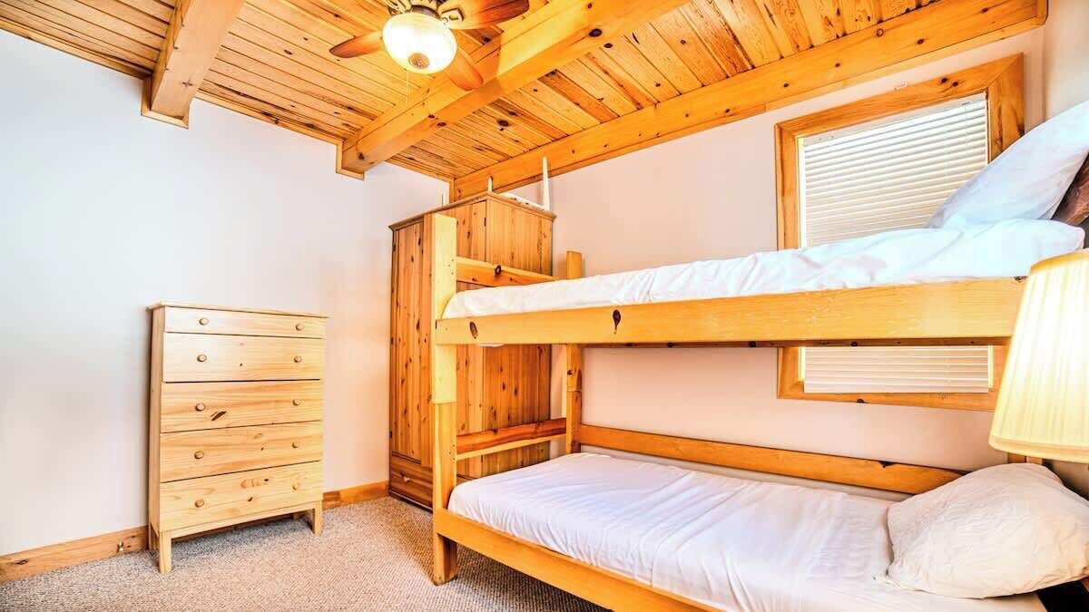 Photo of Bedroom in Muskoka Lakes