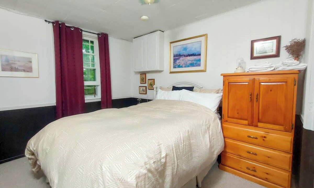 Photo of Bedroom in Tay Valley