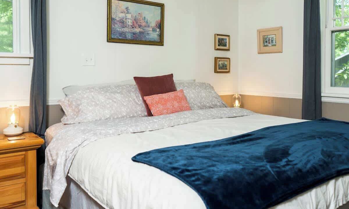 Photo of Bedroom in Tay Valley