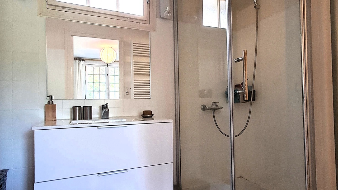 Photo of Bathroom in Cuzion