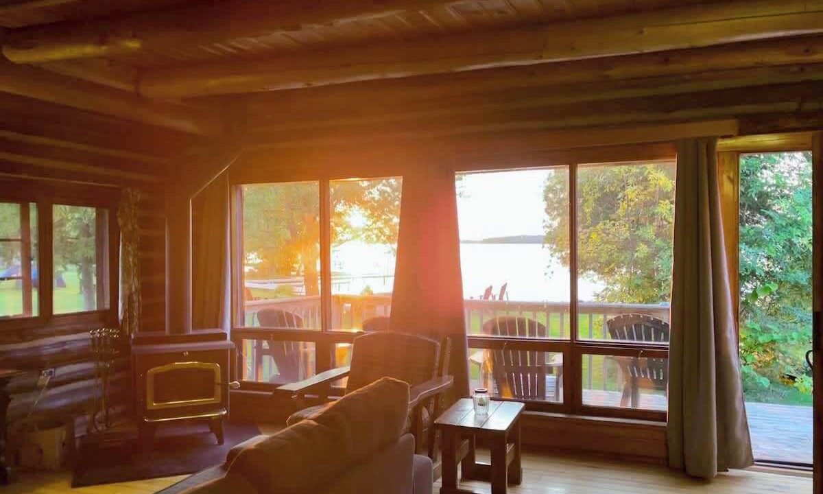 Photo of Livingroom in Rosedale