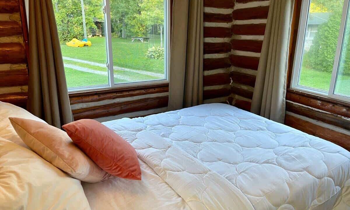 Photo of Bedroom in Rosedale