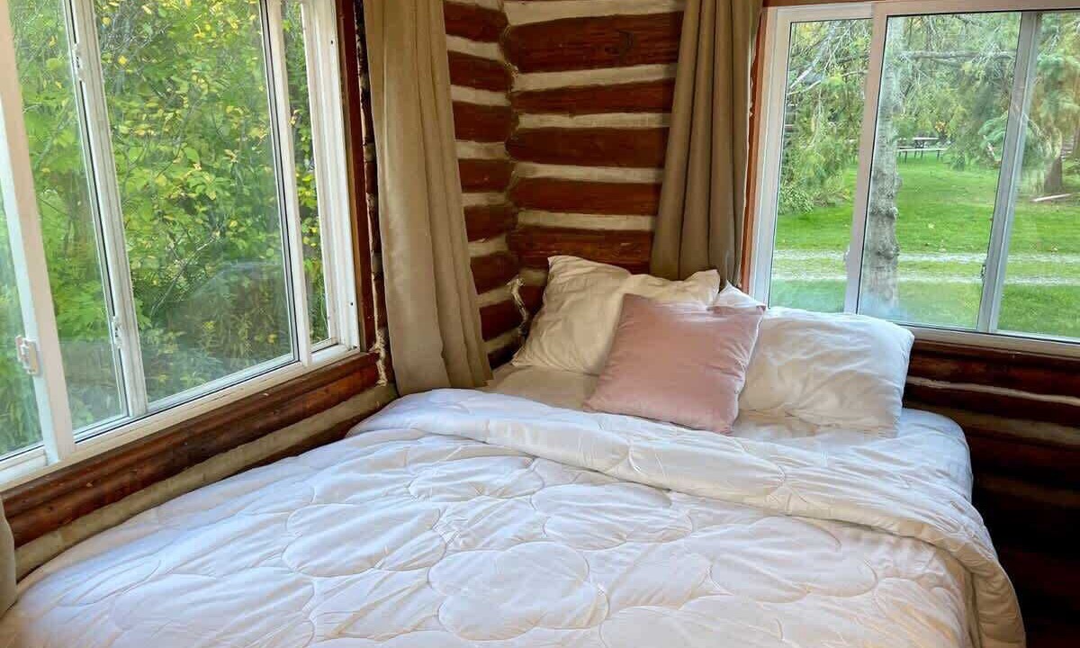 Photo of Bedroom in Rosedale