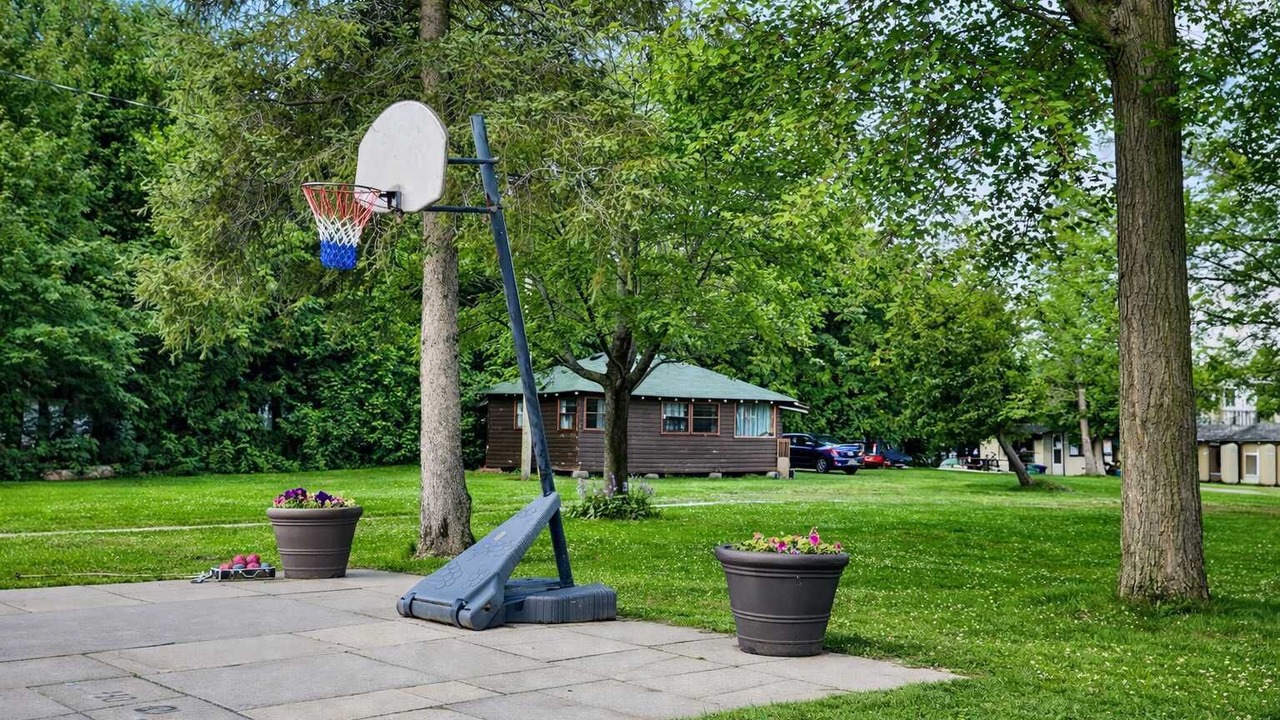 Photo of Outdoor in Rosedale