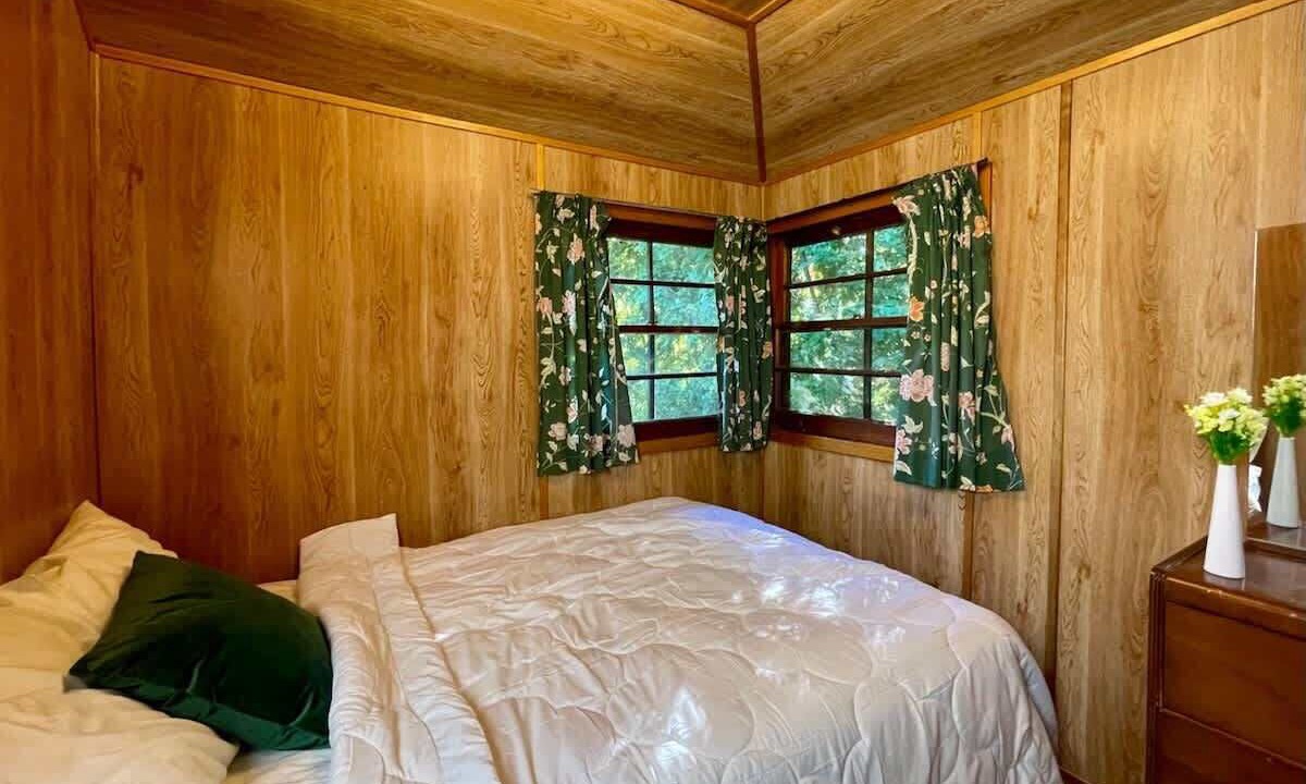 Photo of Bedroom in Rosedale