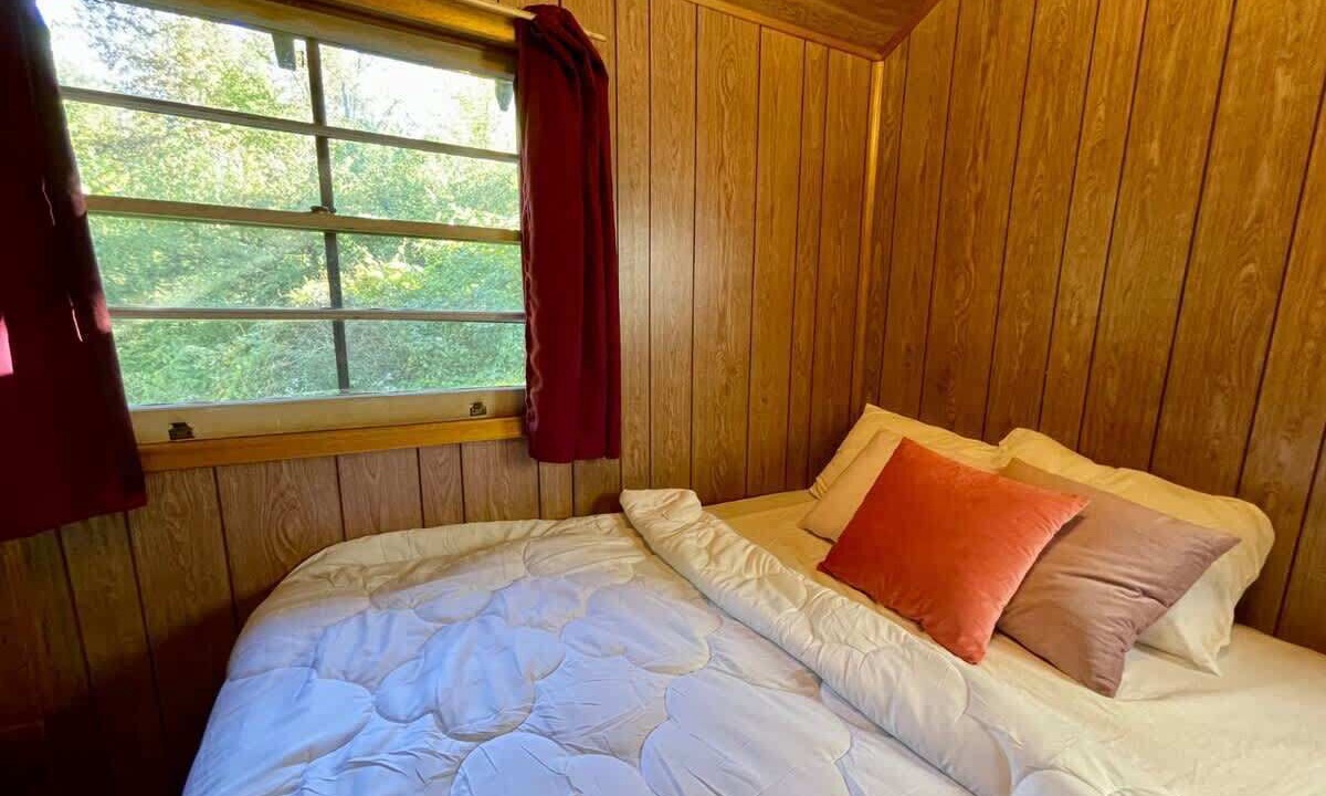 Photo of Bedroom in Rosedale