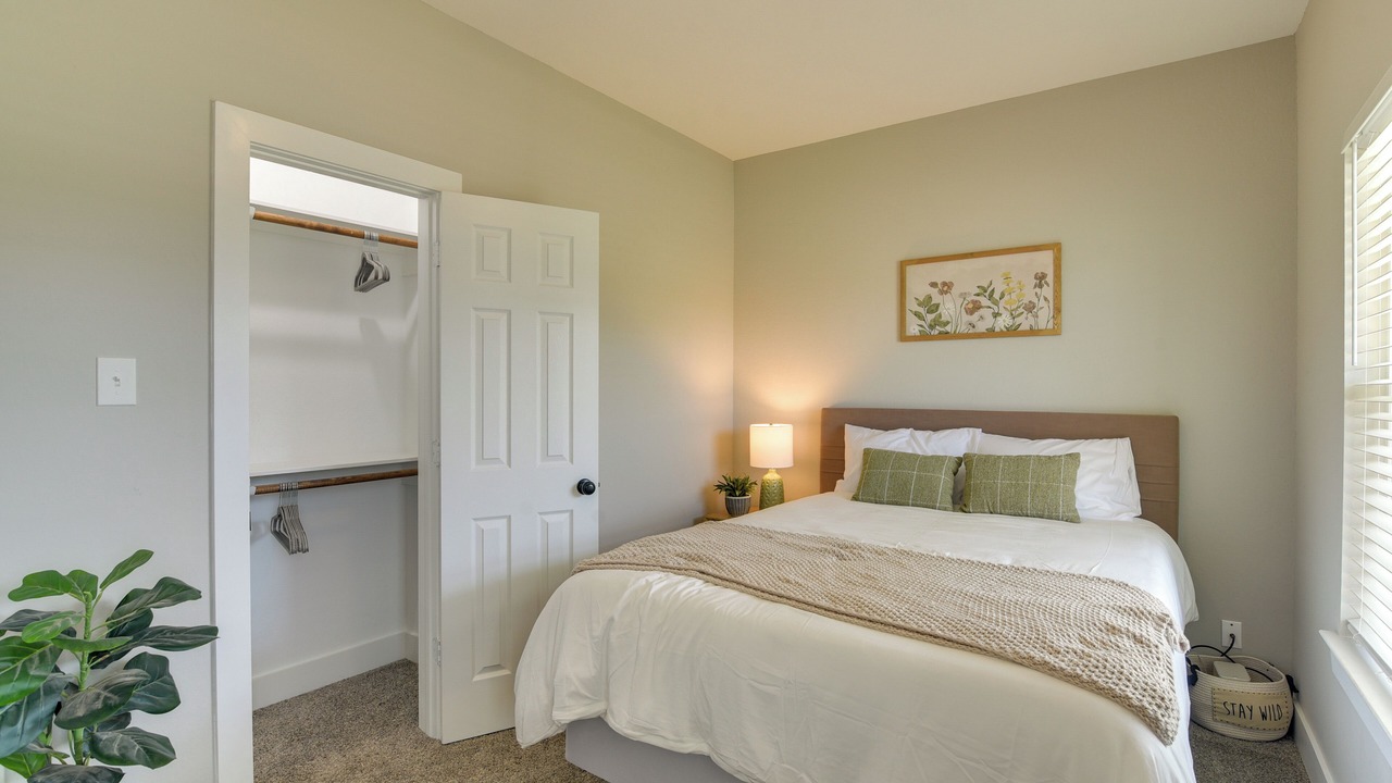 Photo of Bedroom in Northeast Houston