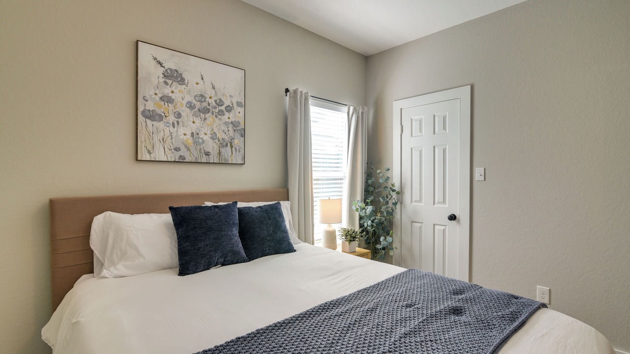 Photo of Bedroom in Northeast Houston