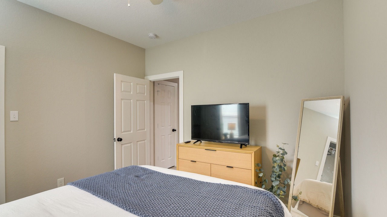 Photo of Bedroom in Northeast Houston