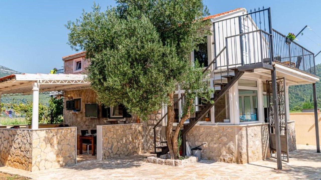 Photo of Outdoor in Kobas