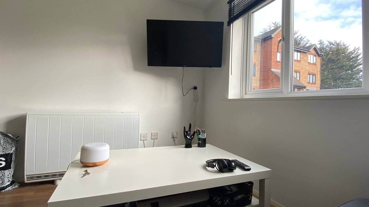 Photo of Others in Lea Bridge