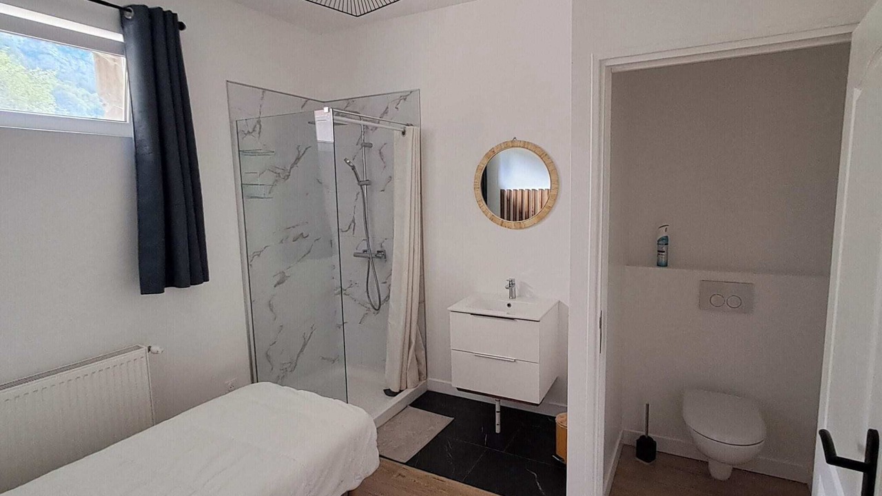 Photo of Bathroom in Rencurel