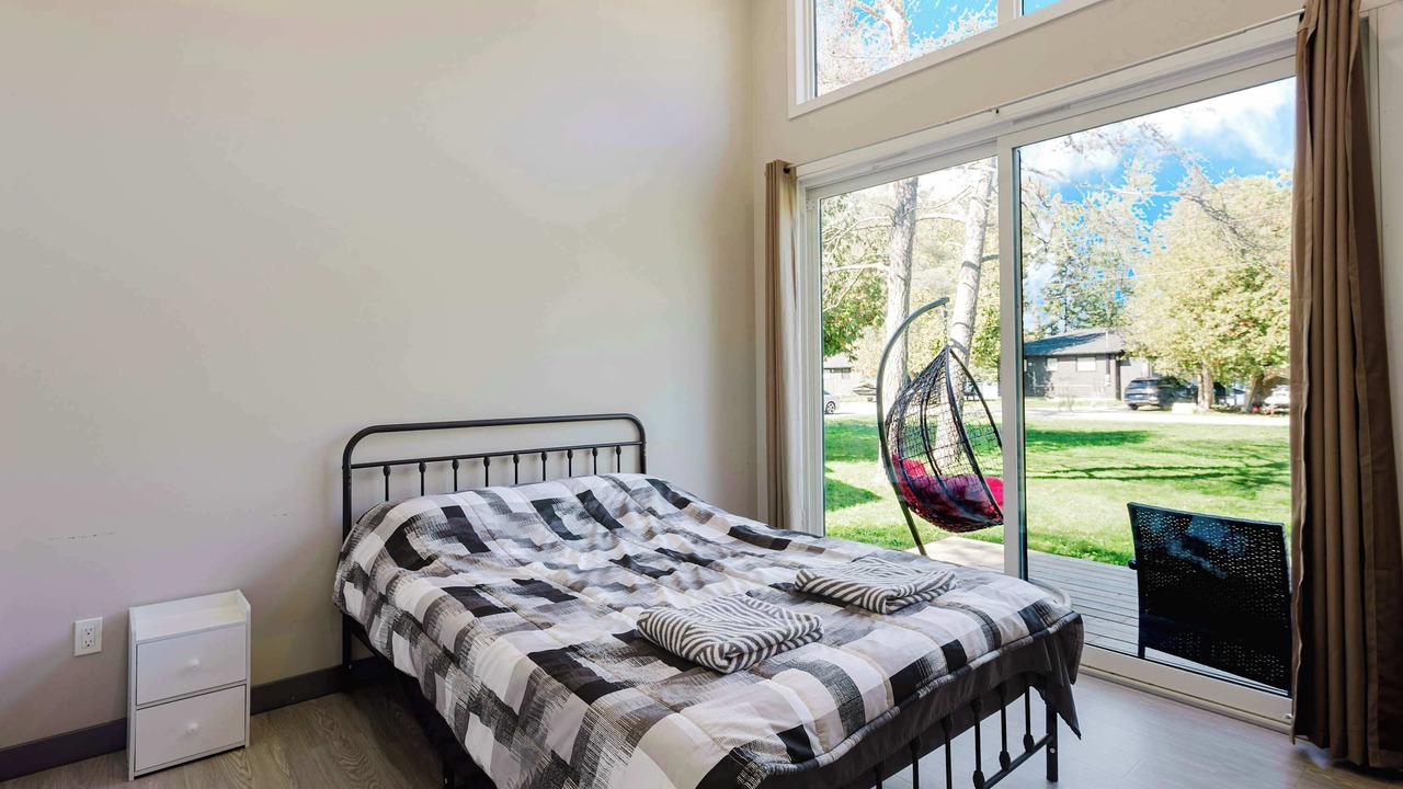 Photo of Bedroom in Lakefield