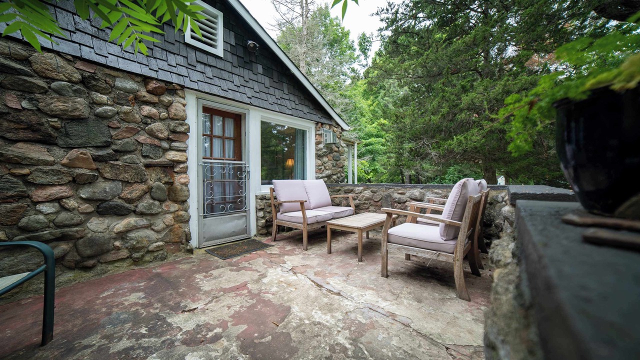 Photo of Patio Balcony in Tay Valley