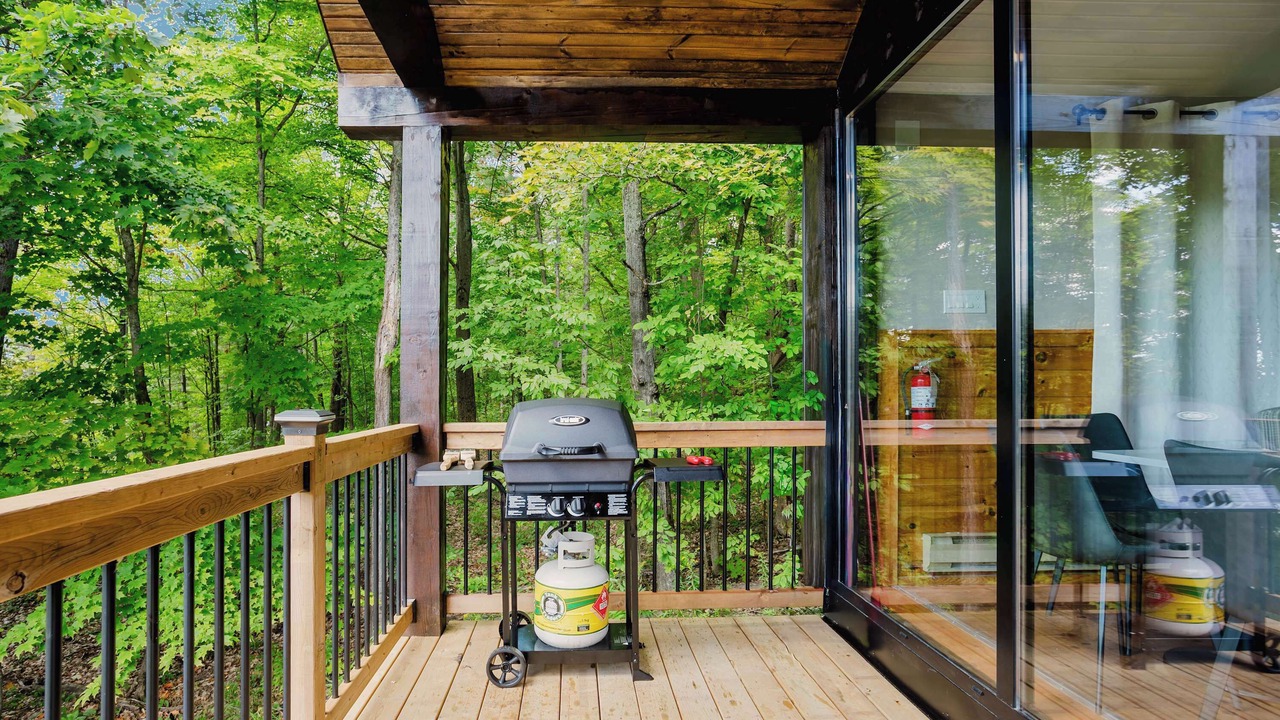 Photo of Patio Balcony in Muskoka Lakes