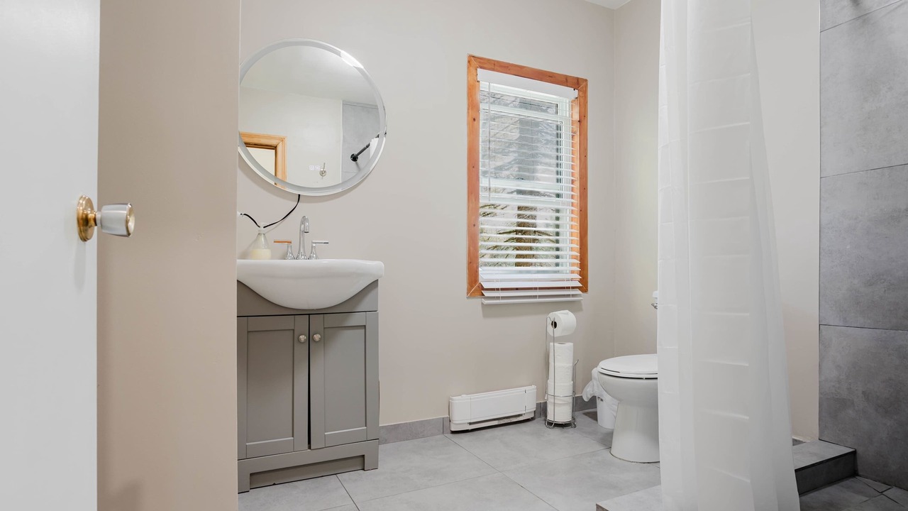 Photo of Bathroom in Muskoka Lakes