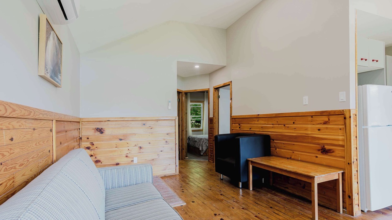 Photo of Livingroom in Muskoka Lakes