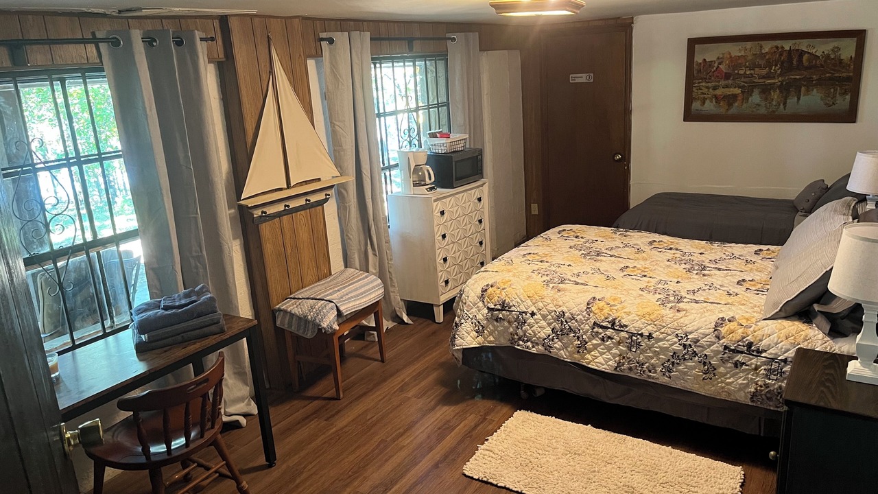 Photo of Bedroom in Eufaula