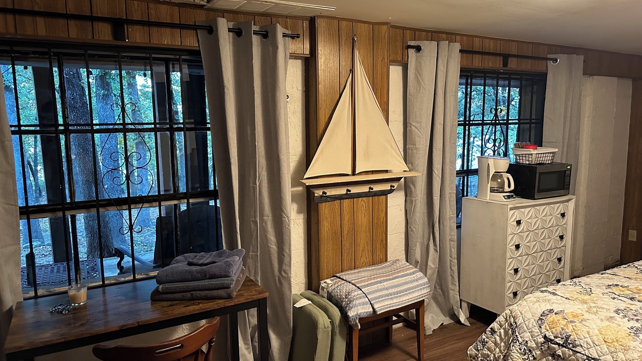 Photo of Bedroom in Eufaula