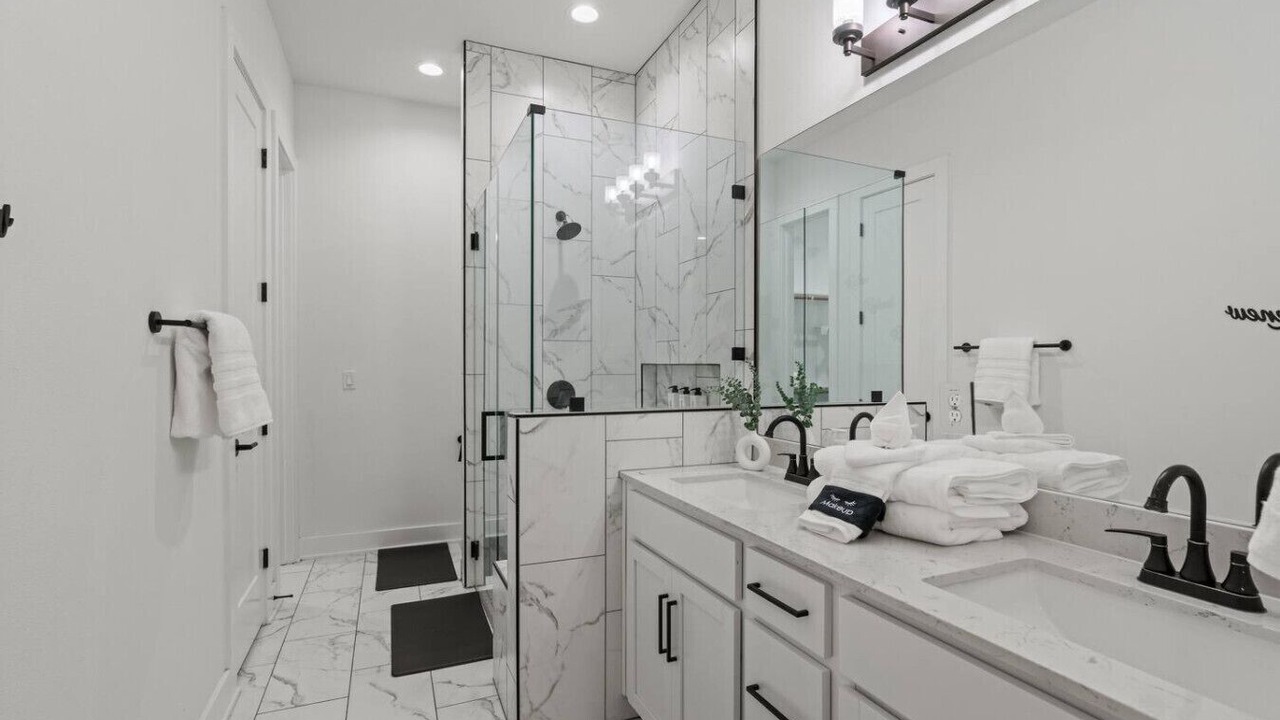 Photo of Bathroom in MLK