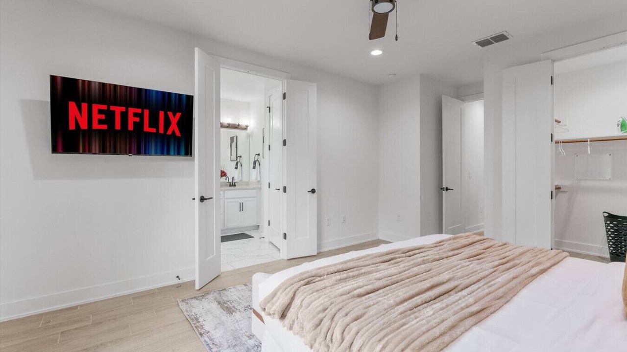 Photo of Bedroom in MLK
