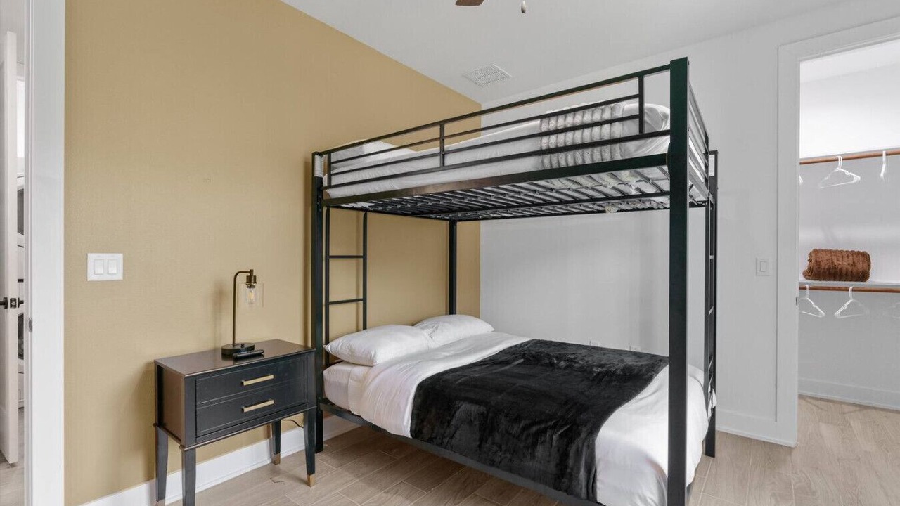 Photo of Bedroom in MLK