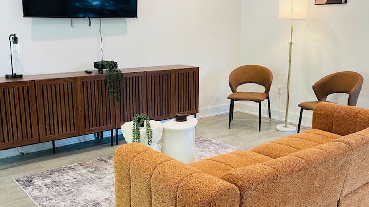 Photo of Livingroom in MLK